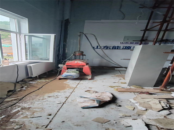 文峰地基基础下沉墙体裂缝加固注浆顶升施工